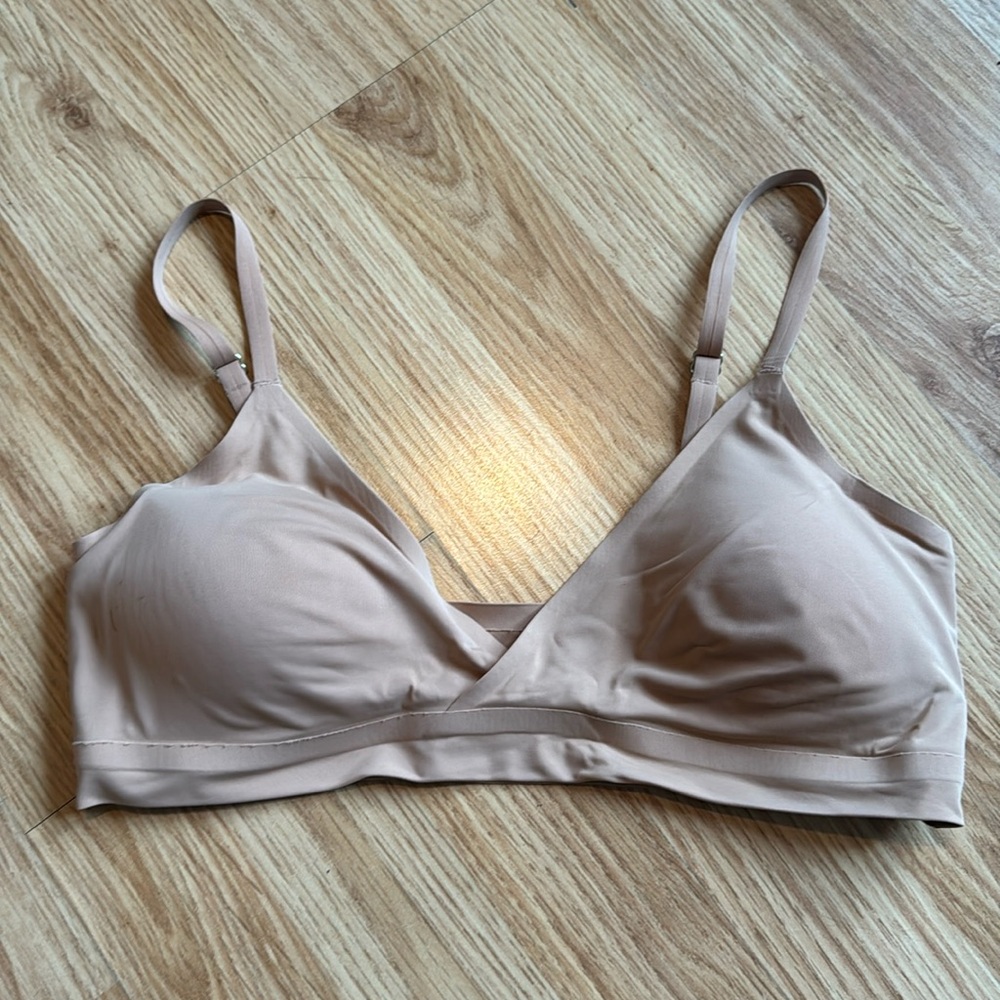 A&F Nude Bralette - size M